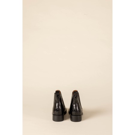 Josepha black embossed patent leather ankle boots est présent 