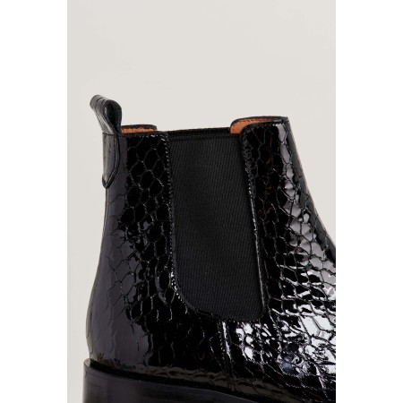 Josepha black embossed patent leather ankle boots est présent 