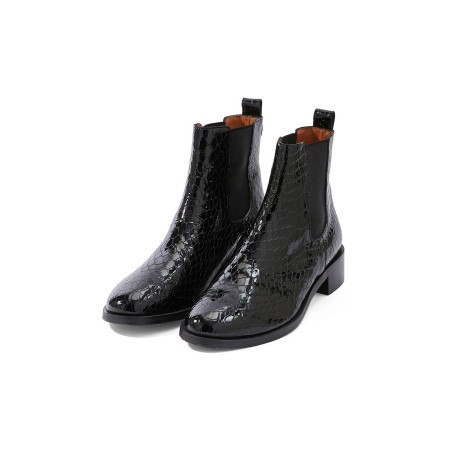 Josepha black embossed patent leather ankle boots est présent 