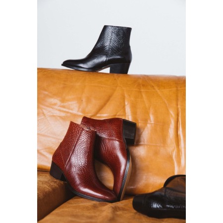 Red embossed Flavien ankle boots JUSQU'A -70%! 