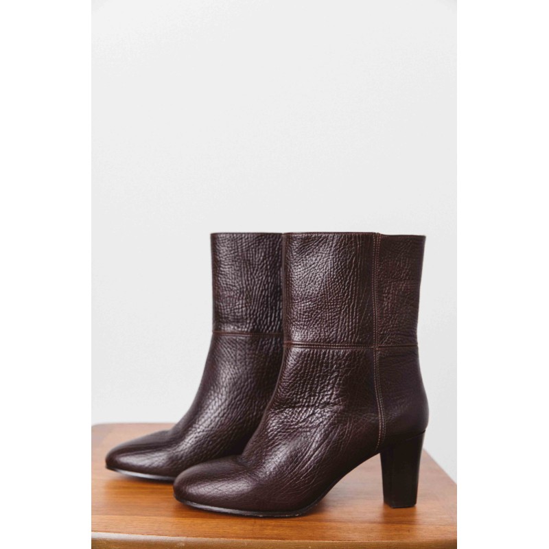 Engraved brown Nivia ankle boots Livraison rapide