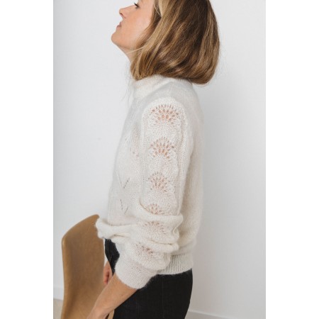 Colombe ecru mohair and alpaca sweater chez Cornerstreet bien 