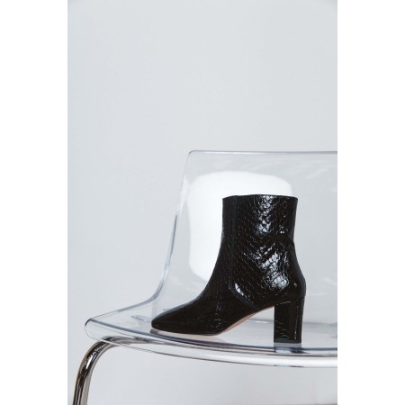 Gaetan patent black crocodile boots de votre