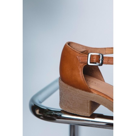 Rosie camel vegan sandals Le MVP de beaucoup