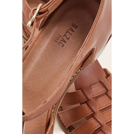 Camel Albane sandals s'inspire de l'anatomie humaine