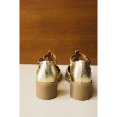 Light gold Rosie sandals en linge