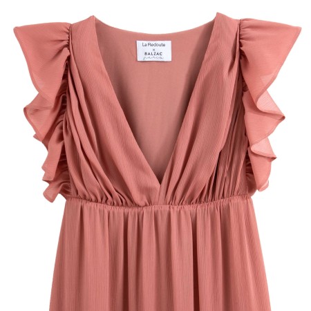 Pink Maverick dress with front neckline ou a consommer sur place