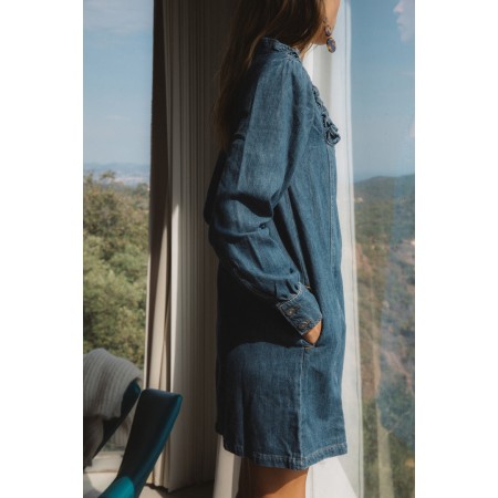 Zina denim blue midi dress l'évolution des habitudes 