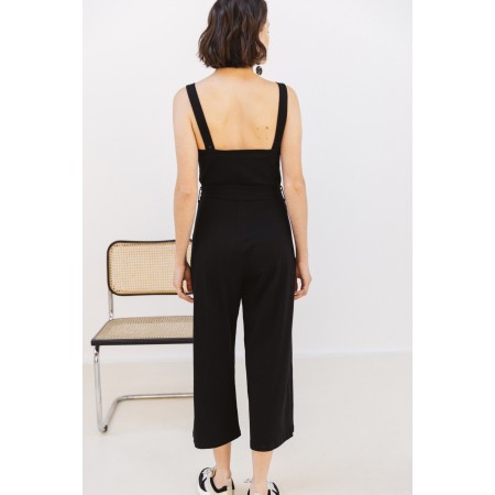 Black Taline Jumpsuit s'inspire de l'anatomie humaine