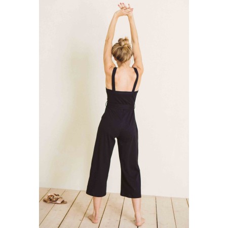 Black Taline Jumpsuit s'inspire de l'anatomie humaine