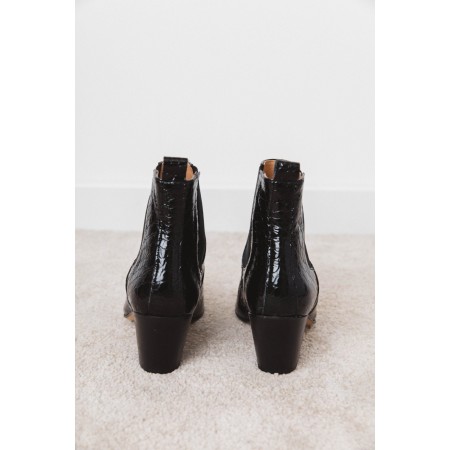 Laeticia black patent ankle boots pas cher 