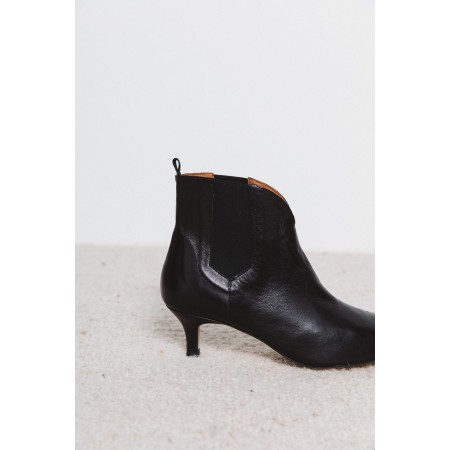 Black Lars ankle boots Les êtres humains sont 