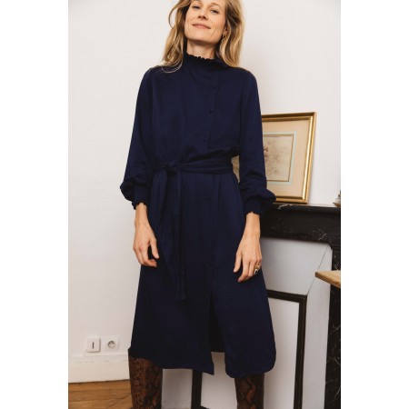 Navy Méline dress l'évolution des habitudes 