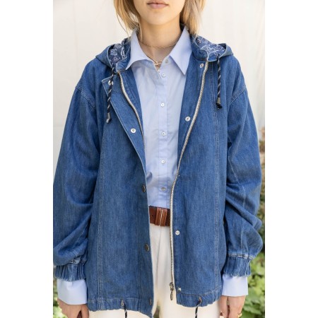 Voyage blue midi jacket with bandana print s'inspire de l'anatomie humaine