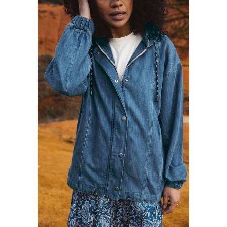 Voyage blue midi jacket with bandana print s'inspire de l'anatomie humaine