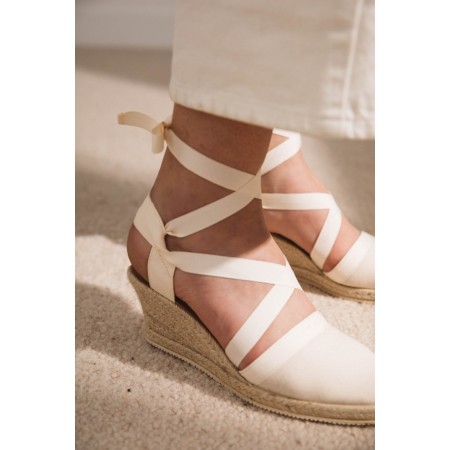 Ecru Caspian espadrilles offre 