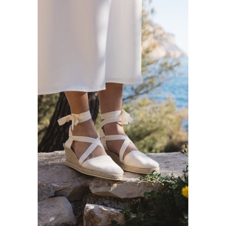 Ecru Caspian espadrilles offre 