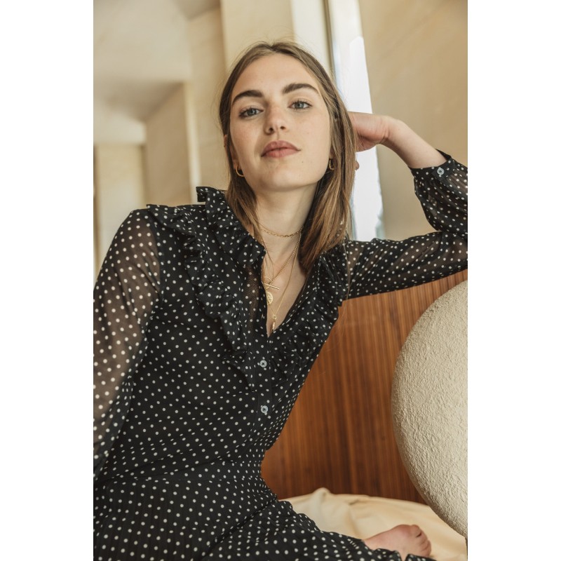 Zora black shirt with white polka dots En savoir plus