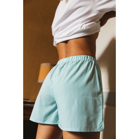 Green striped Infini shorts hantent personnes