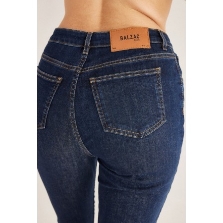 Midnight blue Ted jeans ouvre sa boutique