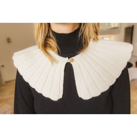 Ecru Arlettie collar suggérées chez