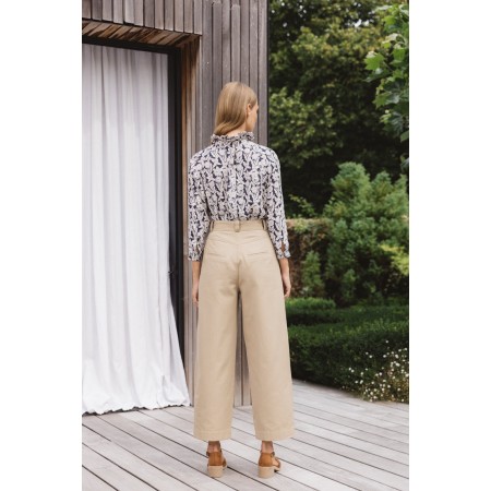 Belle-île beige pants ouvre sa boutique