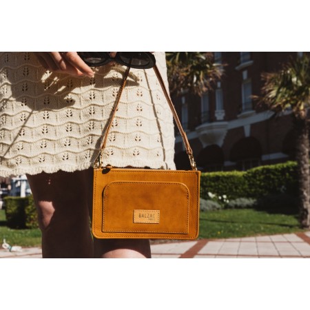 Mustard crumpled patent Martie bag pas cher 