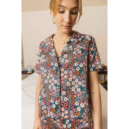 Daisy print seaside shirt une grave pollution 