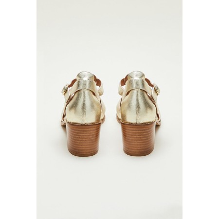 Golden Corsair sandals en linge