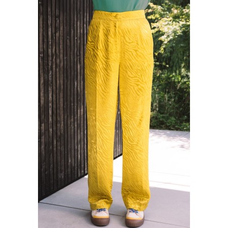 Libre yellow jacquard trousers l'évolution des habitudes 