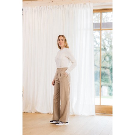 John beige trousers une grave pollution 