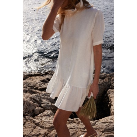 Robe N°19 blanc suggérées chez