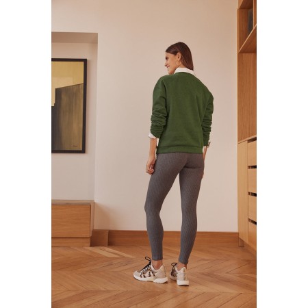 Legging Calme gris côtelé d'Europe débarque