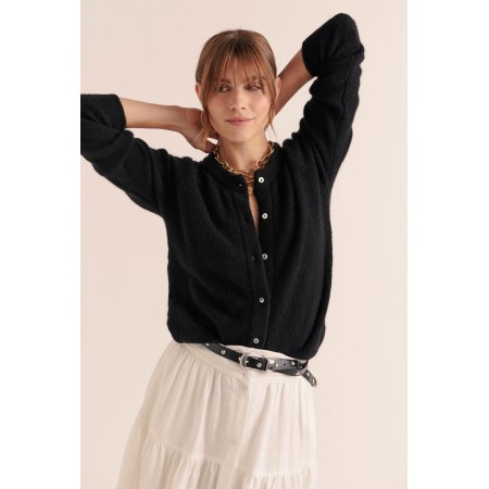 Cardigan Come noir ouvre sa boutique